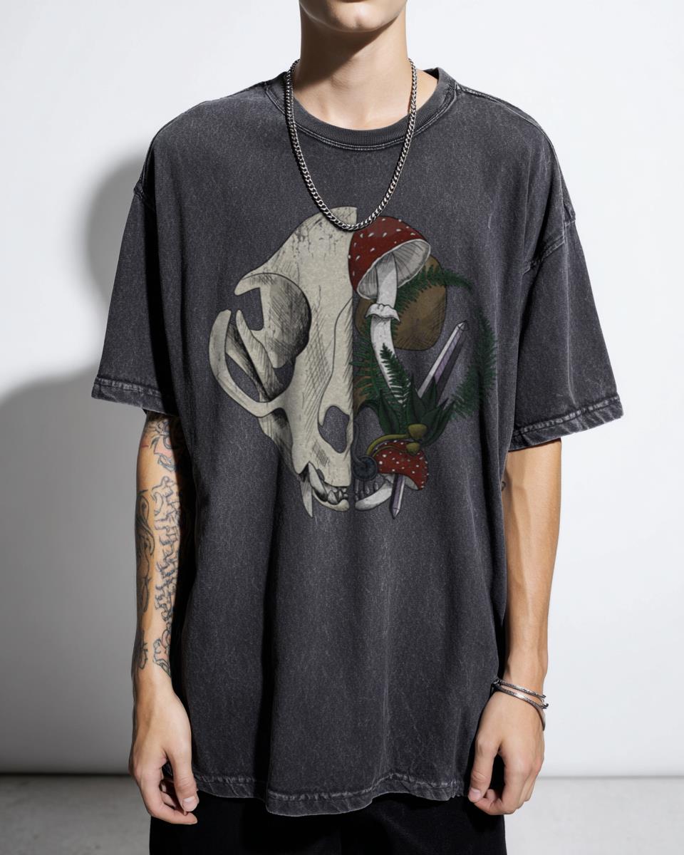 Cat of the Forest Decay Fungi Skull Art T-Shirt