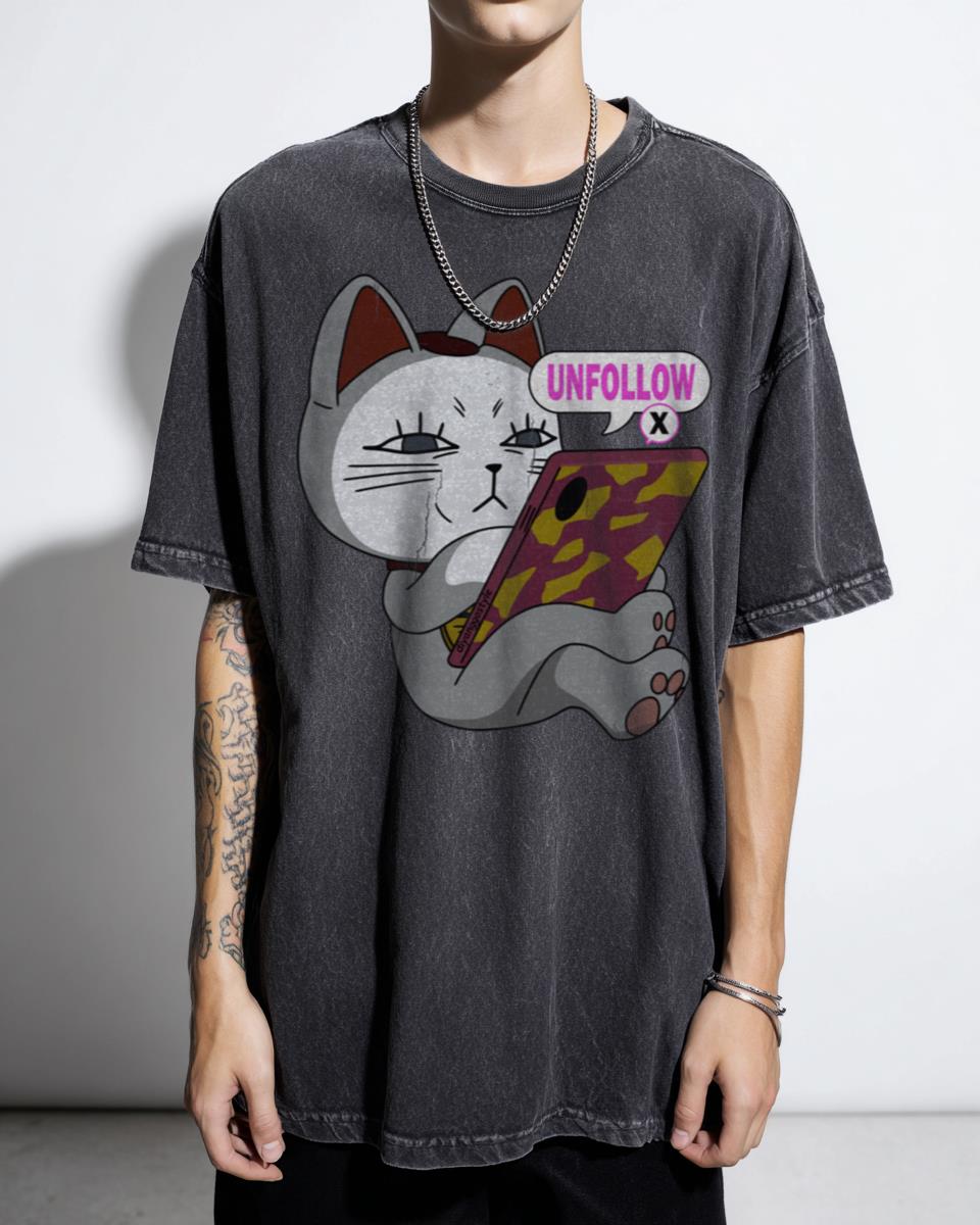 Dandadan Turbo Granny Unfollow Meme T-Shirt - Funny Anime Cat Peeker