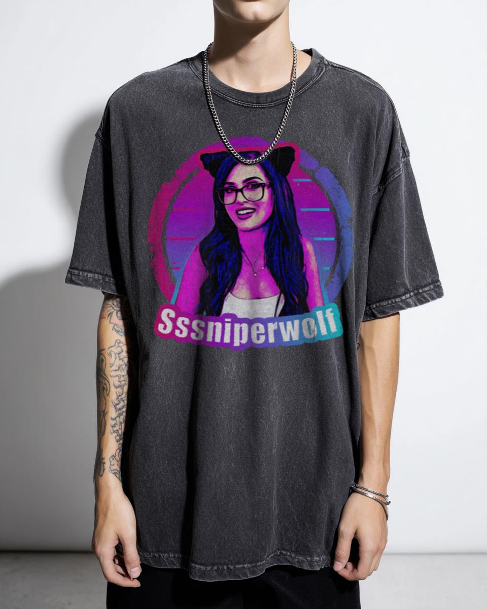 Funny Sssniperwolf Youtuber Anime T-Shirt - Gaming Streamer Fan Gift