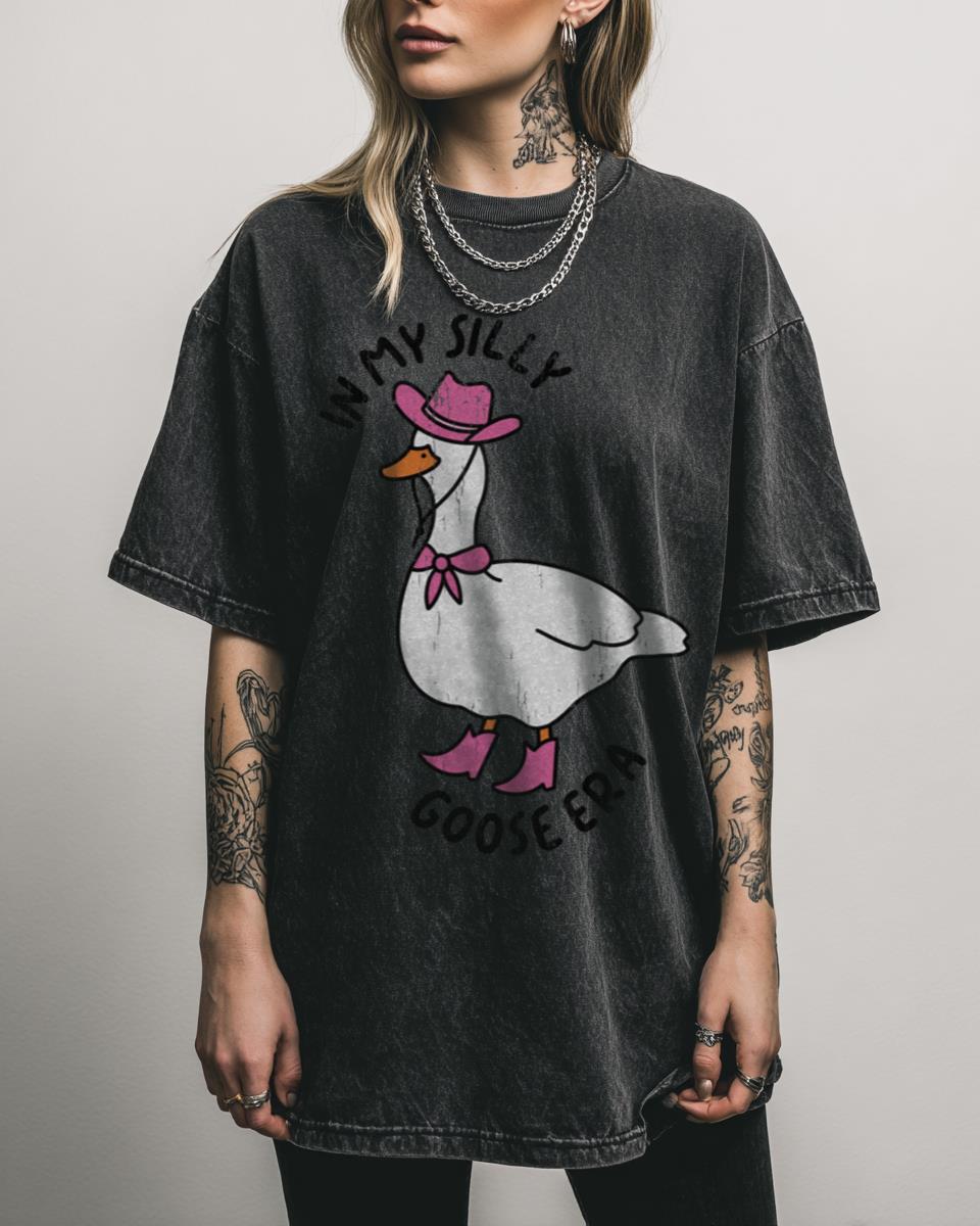 In My Silly Goose Era’ Funny Bird Meme T-Shirt – Humorous Goose Lover Apparel