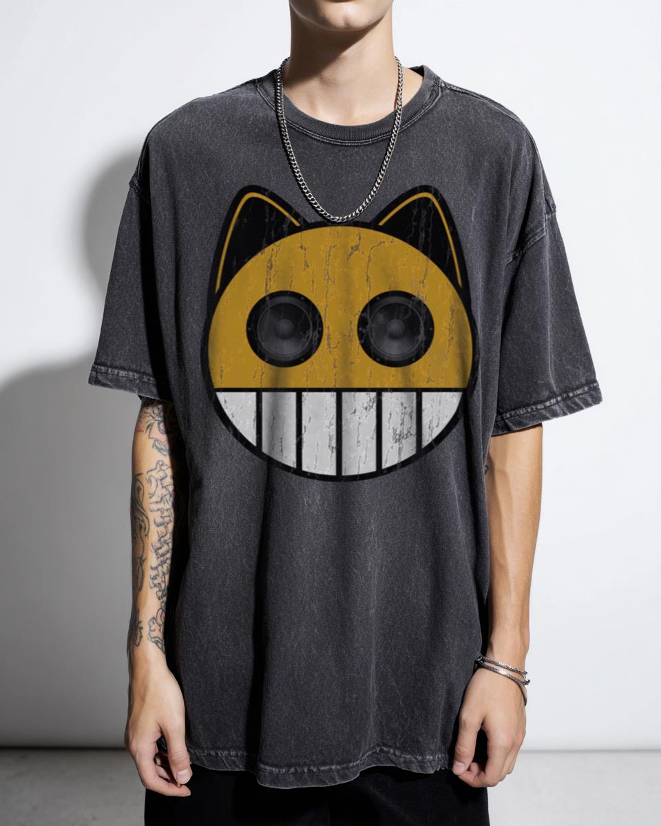 LUCKYKAT Smiley Face DJ Logo T-Shirt - Kawaii Japanese Electronic Music Unisex
