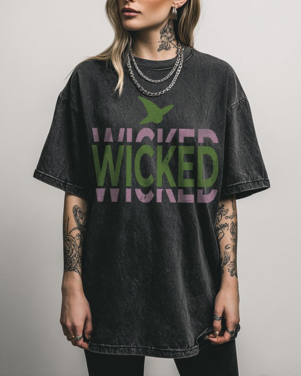 Minimalist Wicked Movie Witch Hat Pink Green T-Shirt – Broadway Musical Fan