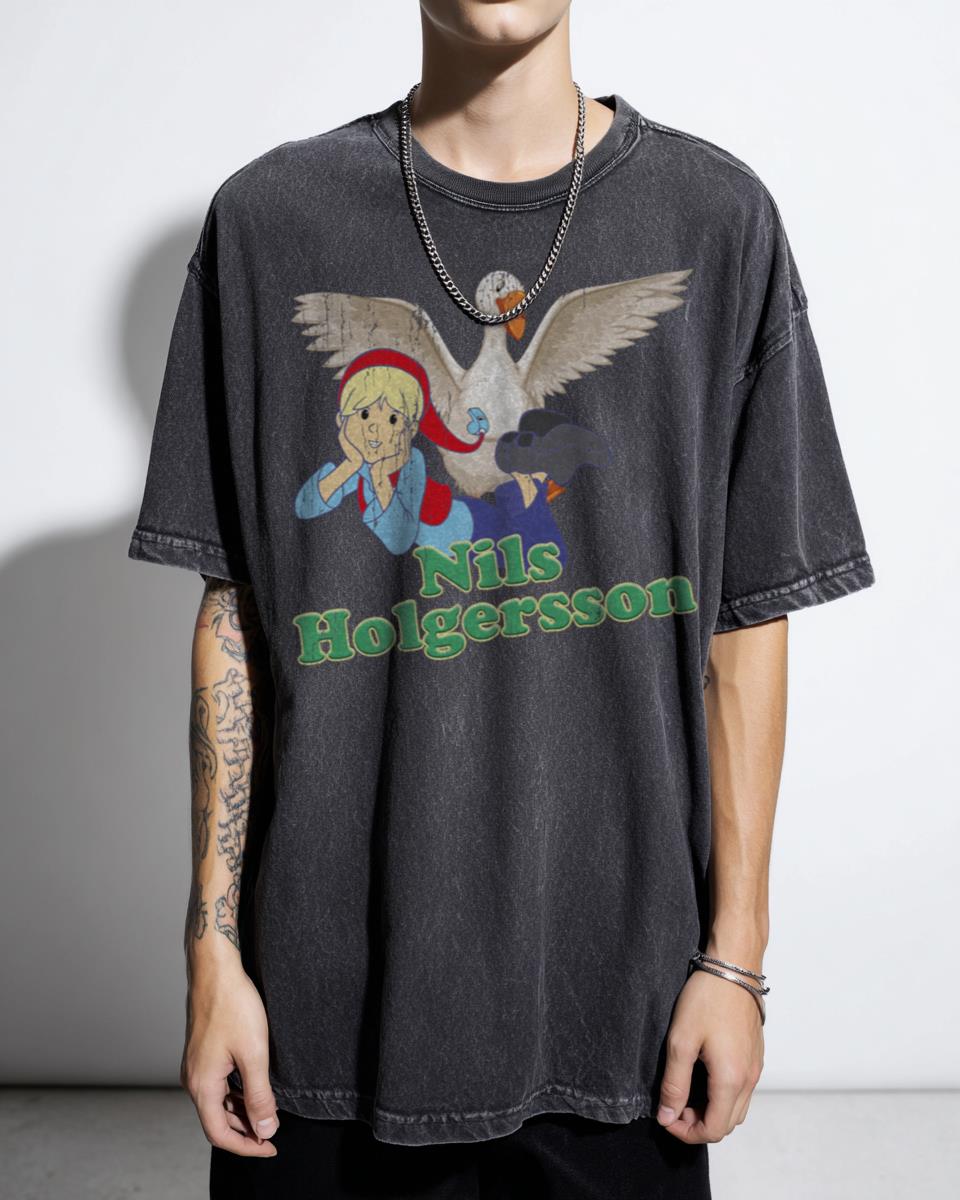 Nils Holgersson Flying Gnome Retro 80s Anime T-Shirt - Nostalgic Kids TV Unisex