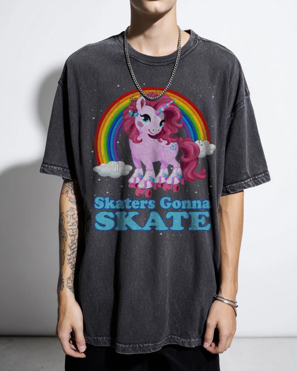 Retro 70s 80s Roller Girl Unicorn T-Shirt - Skaters Gonna Skate Gift