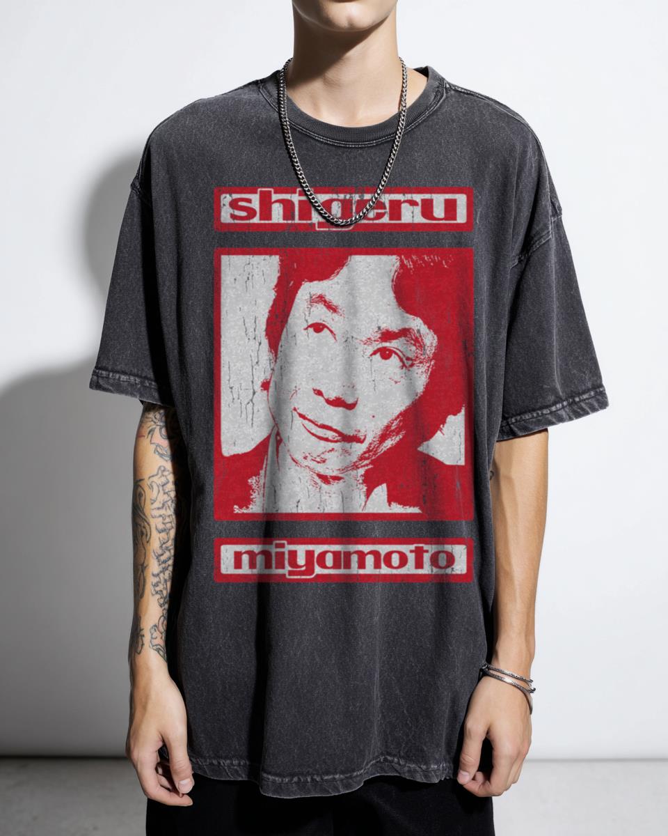 Retro Nintendo 'Shigeru Miyamoto' Gaming Legend T-Shirt - Mario Zelda Fan Unisex