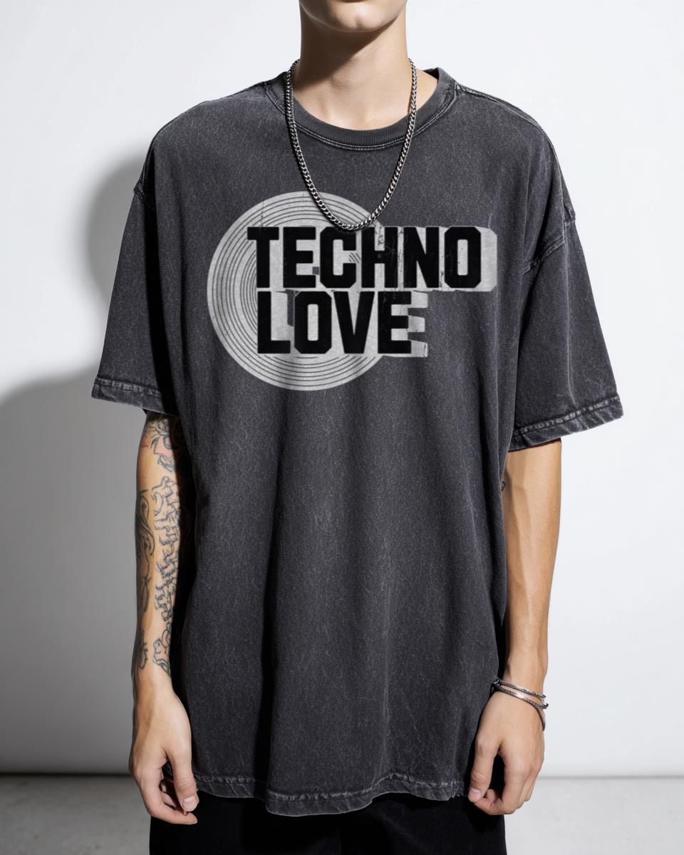 Retro Vinyl Love Techno Music T-Shirt - 80s 90s DJ Turntable Rave