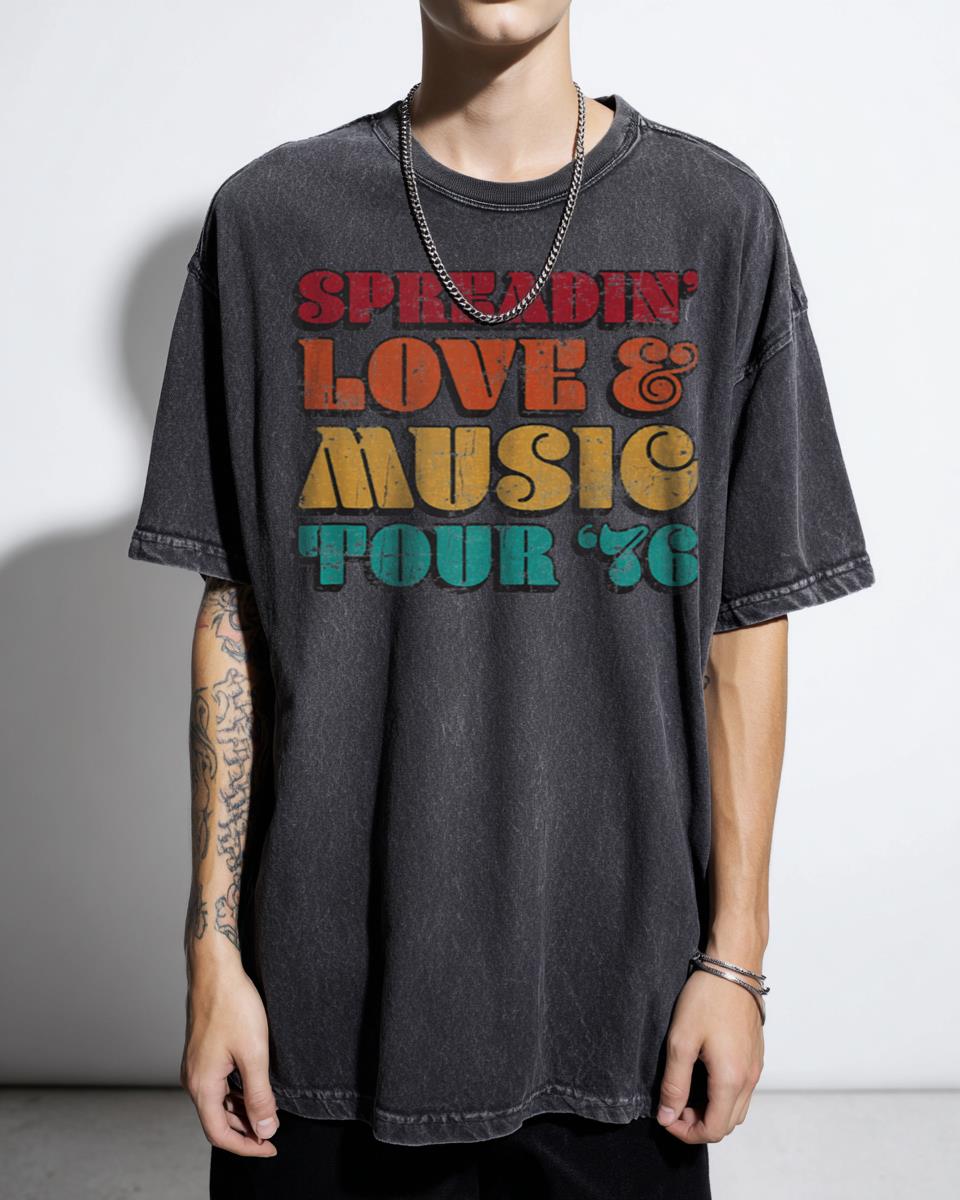 Spreadin' Love & Music Tour '76 Vintage T-Shirt - Retro Music Festival Unisex