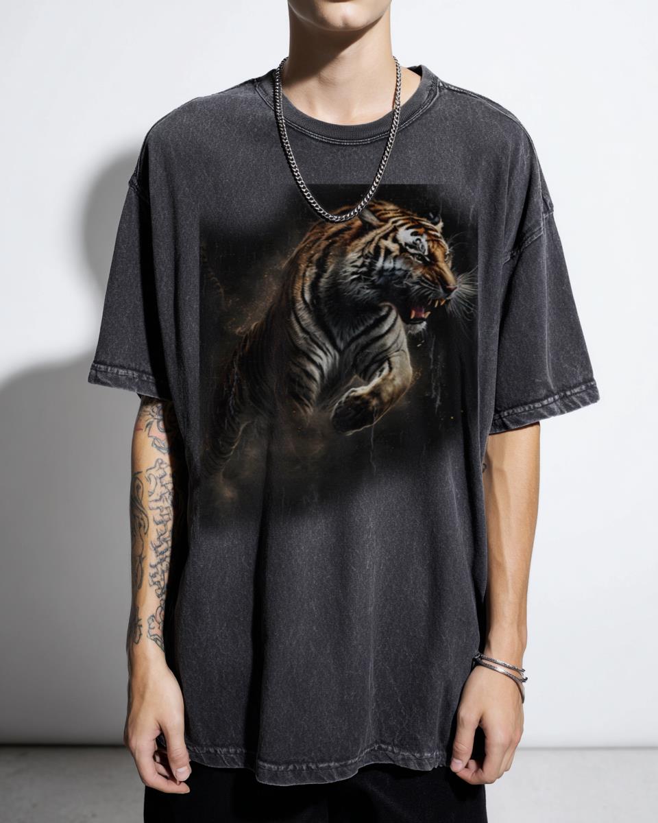 Sumatran Tiger Attack Realistic Wildlife T-Shirt - Nature Lover Unisex