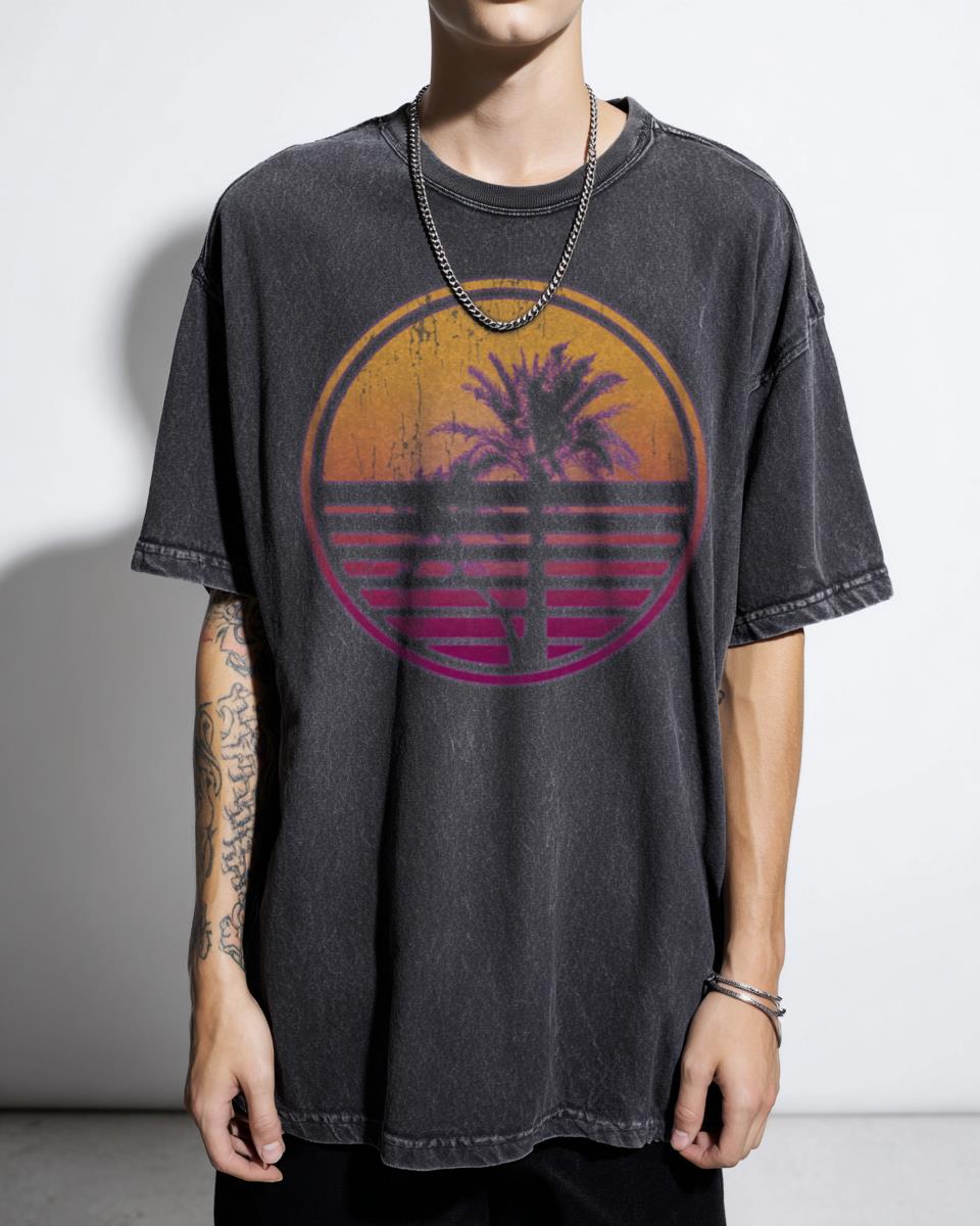Synthwave Sun Palm Trees Retro T-Shirt - 80s Aesthetic Outrun Unisex