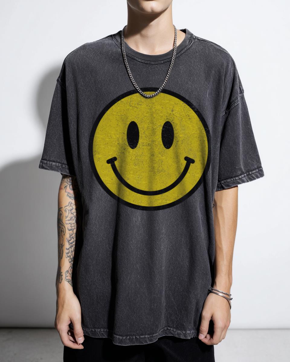 Vintage Retro Happy Smiley Face T-Shirt | 80s 90s Aesthetic Tee