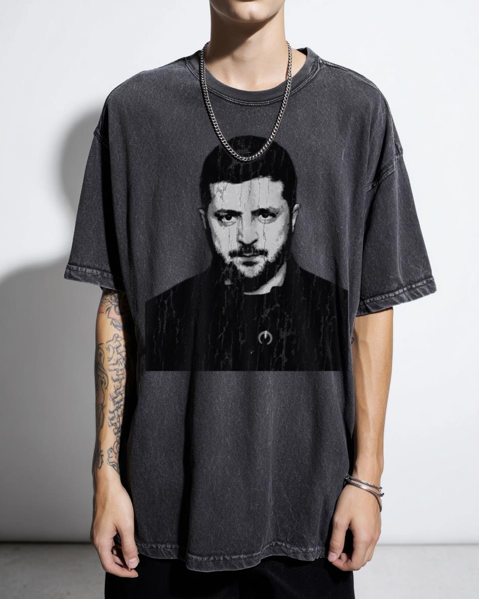 Volodymyr Zelensky Poppy Floral Art T-Shirt - Ukraine War World Symbol